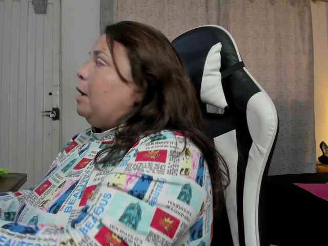 koral-busty webcam