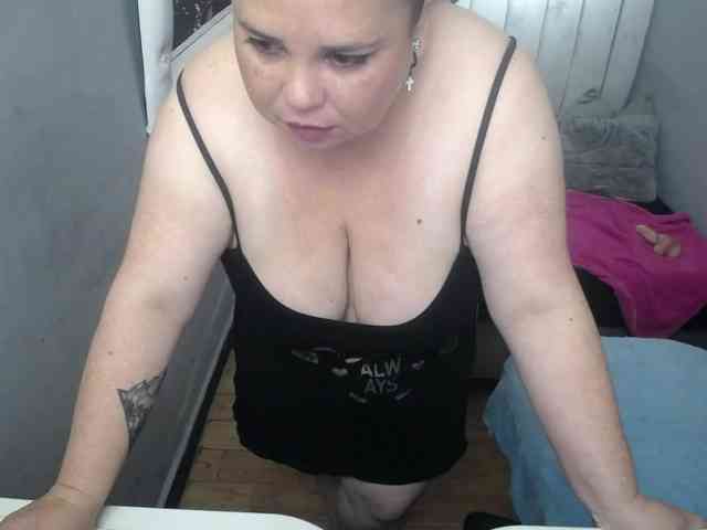 koral-busty