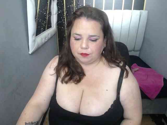 koral-busty webcam