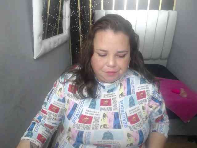 koral-busty webcam
