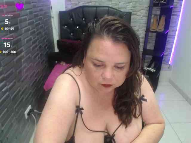 koral-busty