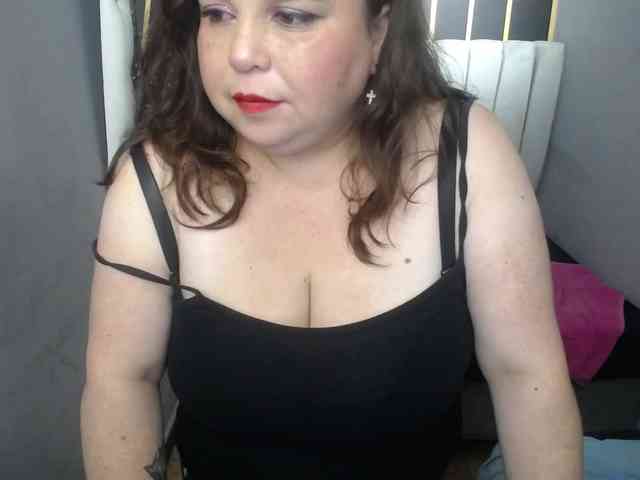 koral-busty