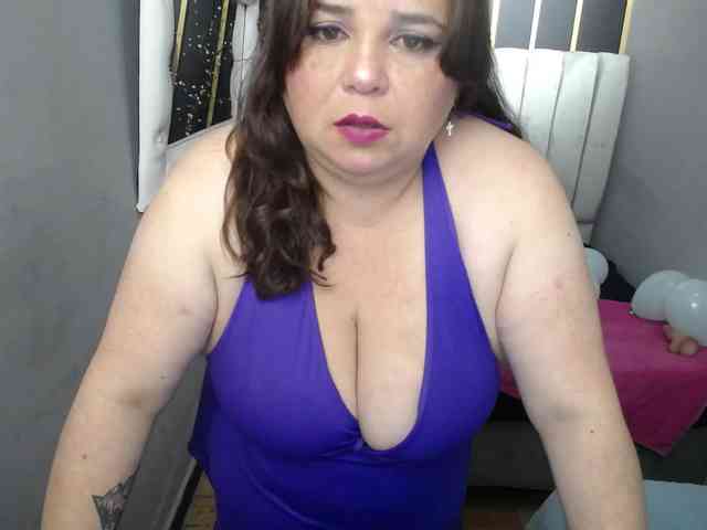 koral-busty webcam