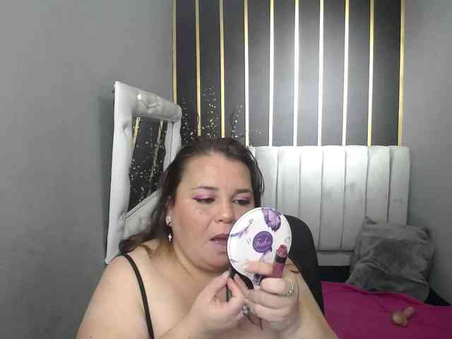 koral-busty webcam