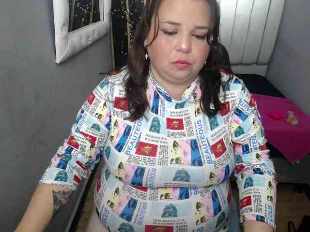 koral-busty webcam