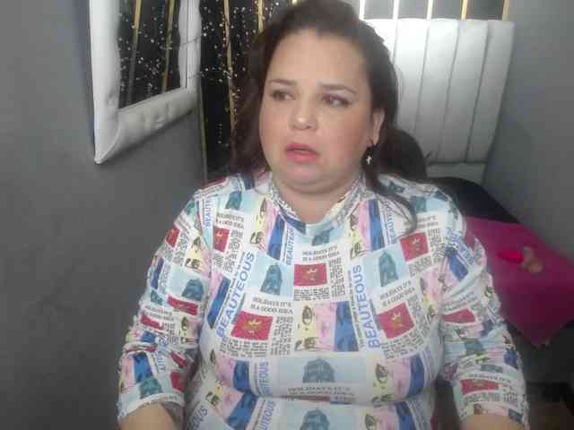 koral-busty webcam