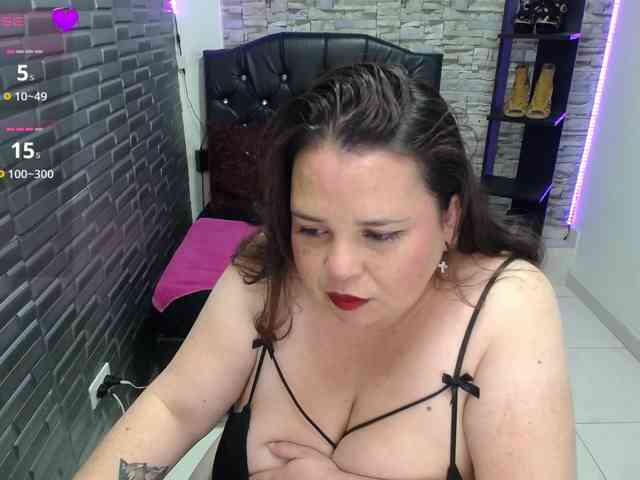 koral-busty