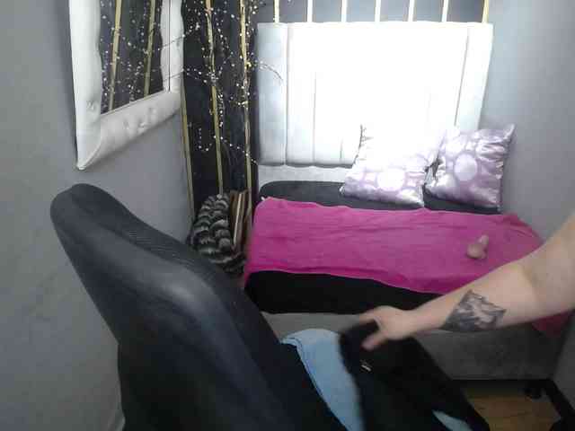 koral-busty webcam