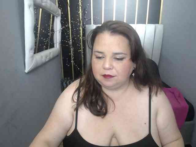 koral-busty webcam