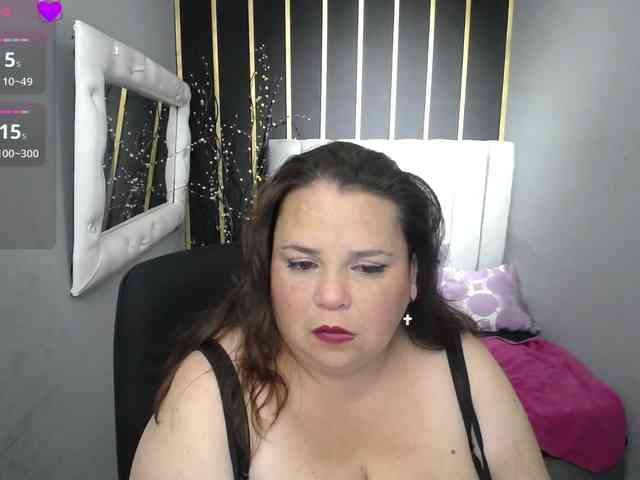 koral-busty webcam