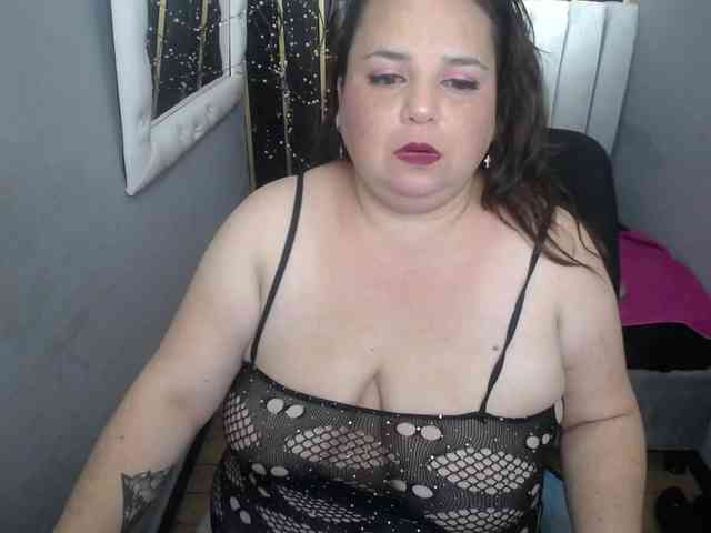 koral-busty webcam