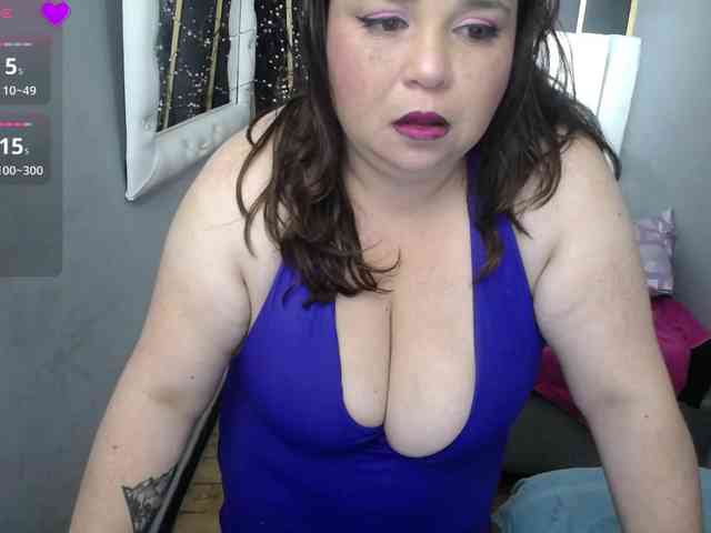 koral-busty webcam