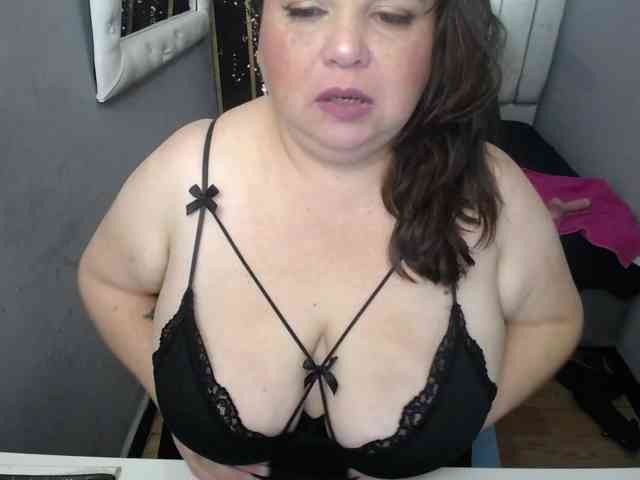 koral-busty koral-busty