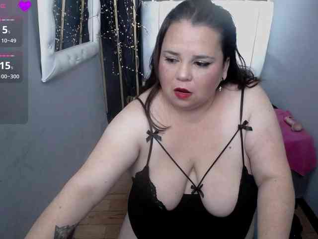 koral-busty webcam