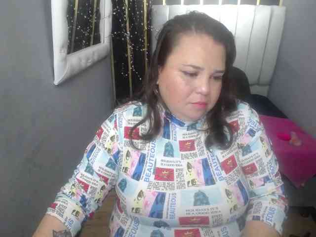 koral-busty webcam