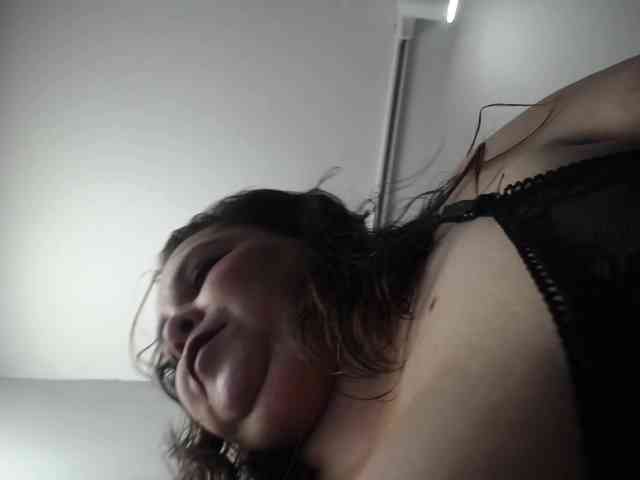 koral-busty webcam