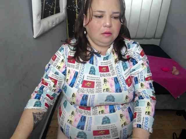 koral-busty webcam