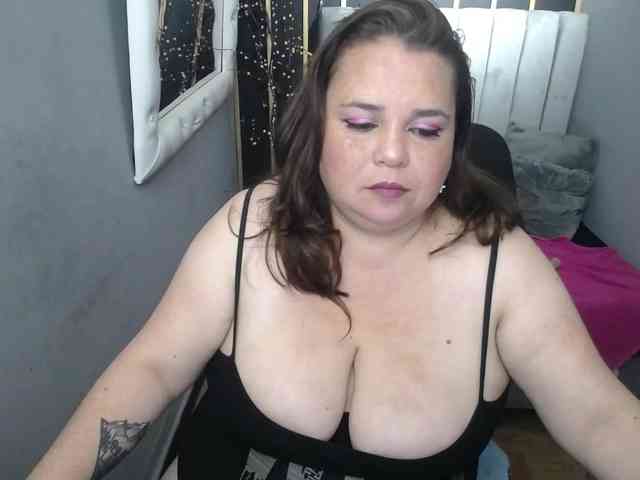 koral-busty webcam
