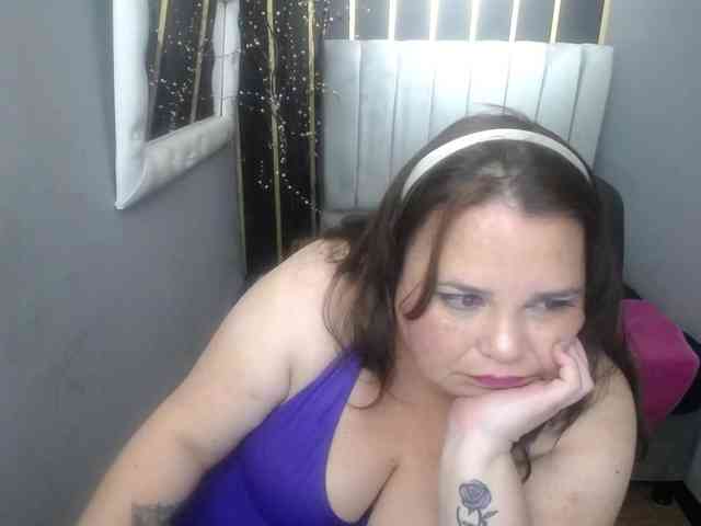 koral-busty webcam