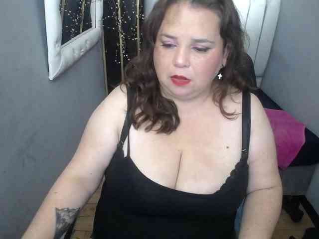 koral-busty