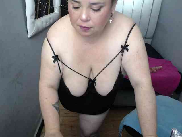 koral-busty webcam