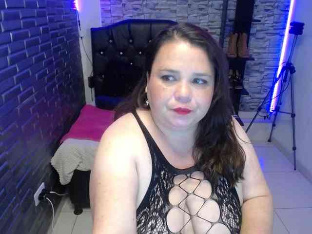 koral-busty webcam