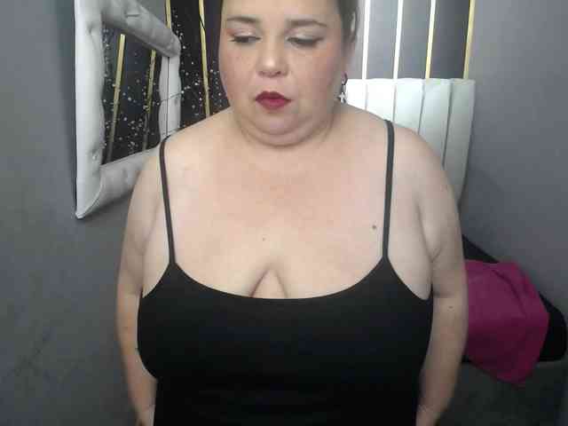 koral-busty webcam