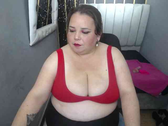 koral-busty webcam