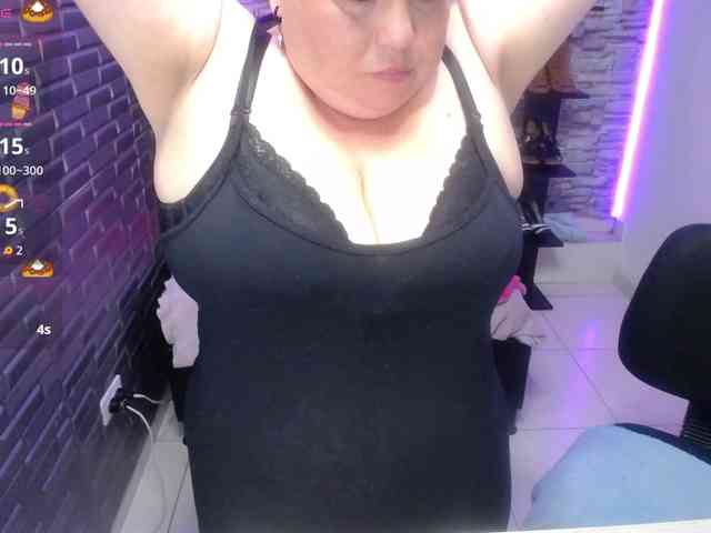 koral-busty webcam