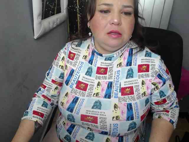 koral-busty webcam