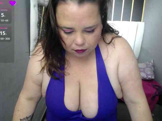koral-busty webcam