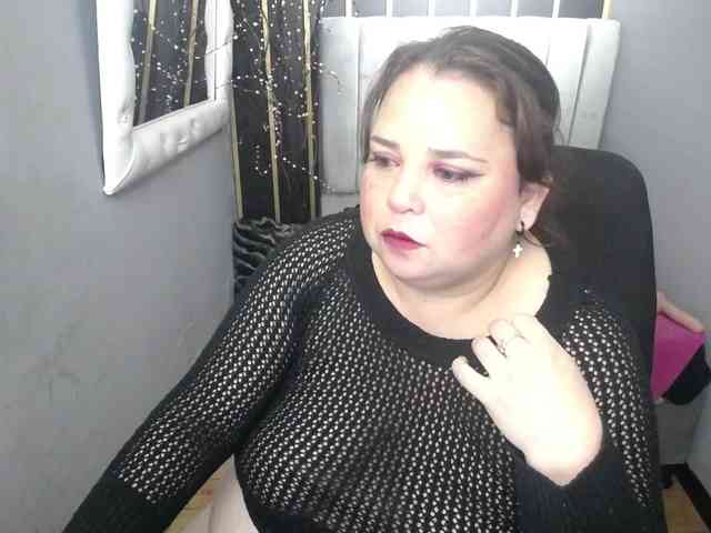 koral-busty webcam