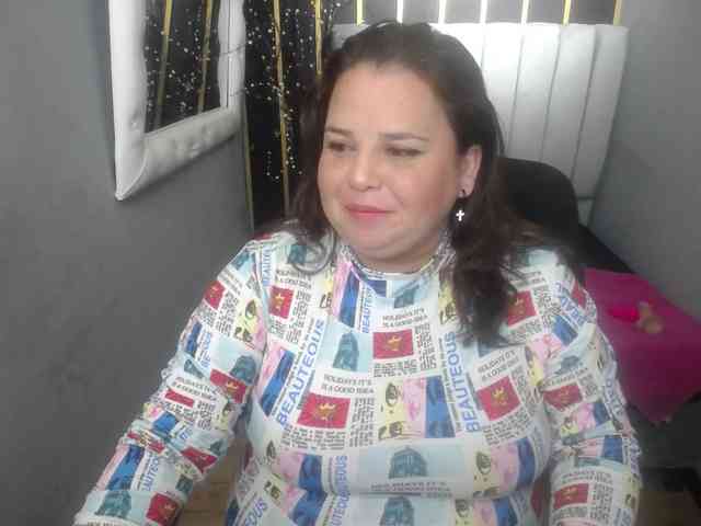 koral-busty webcam
