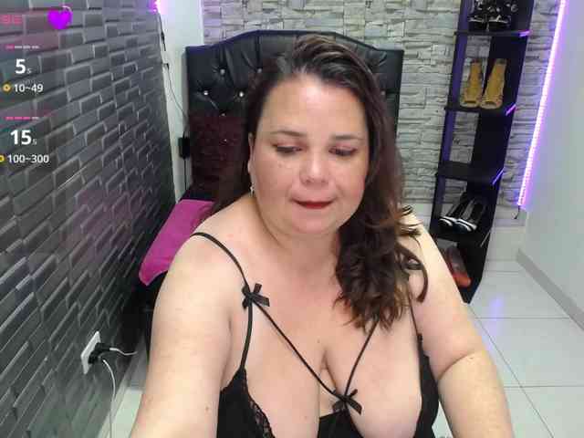 koral-busty