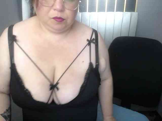 koral-busty