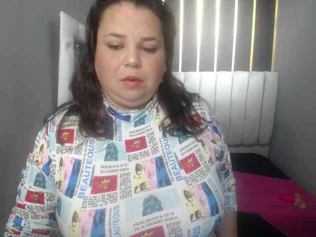 koral-busty webcam