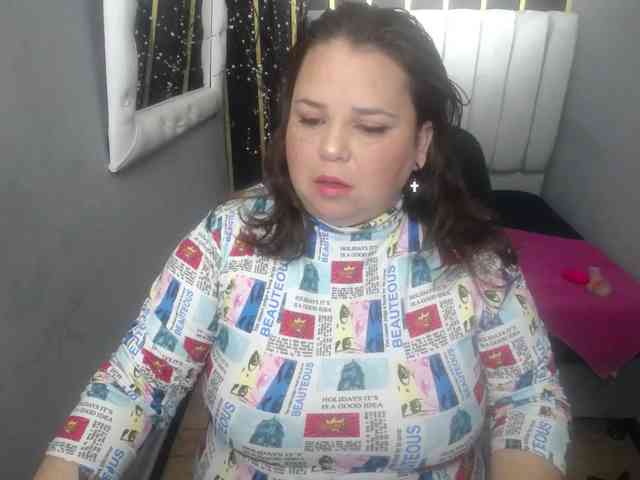 koral-busty webcam