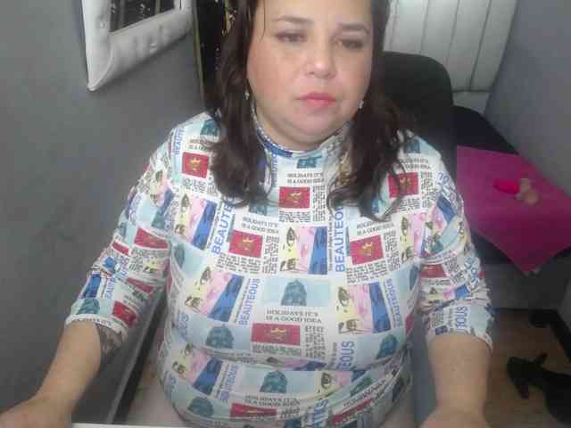 koral-busty webcam