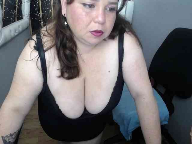 koral-busty