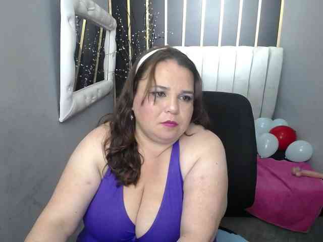 koral-busty webcam