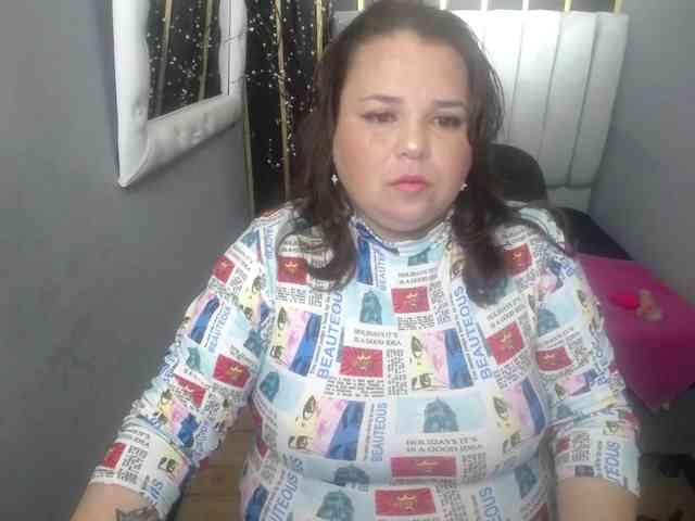 koral-busty webcam