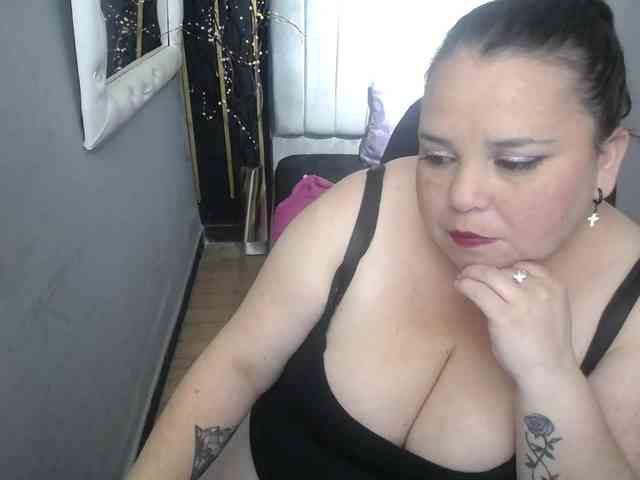 koral-busty