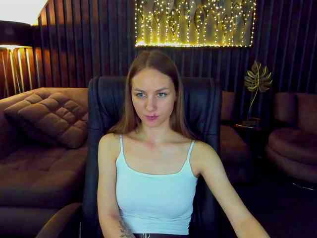 MilaAddam webcam