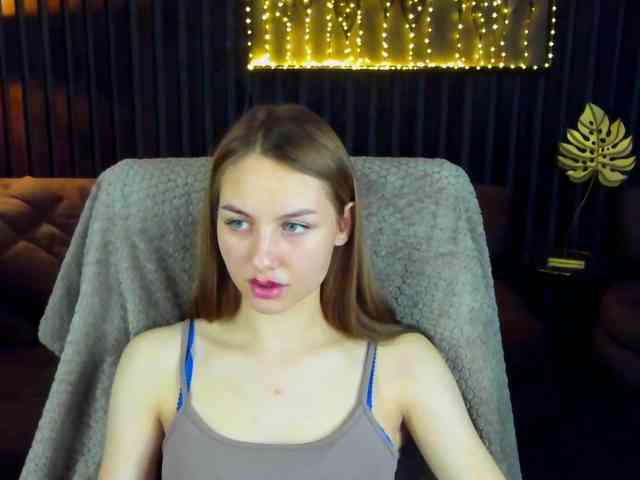 MilaAddam webcam