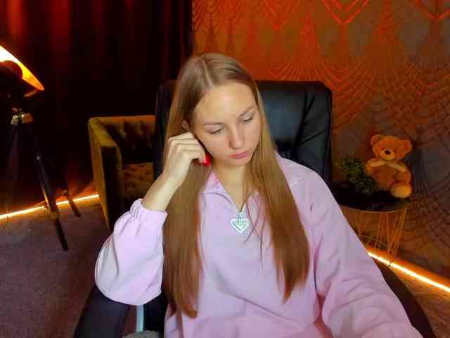 MilaAddam webcam