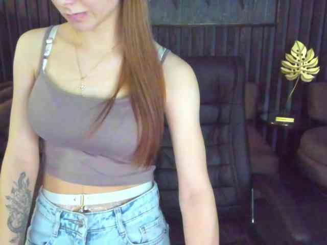 MilaAddam webcam