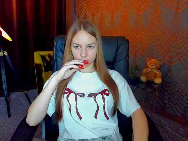 MilaAddam webcam