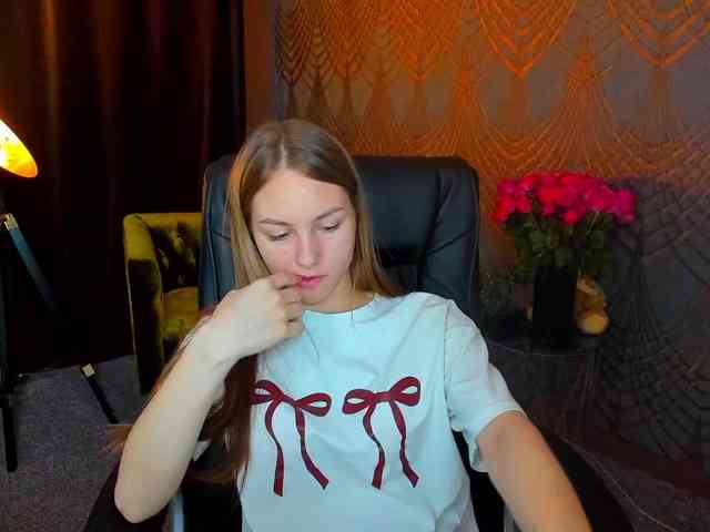 MilaAddam webcam