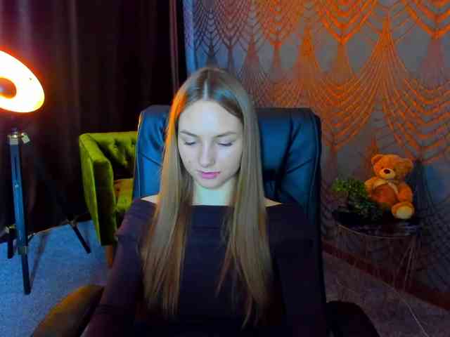 MilaAddam webcam