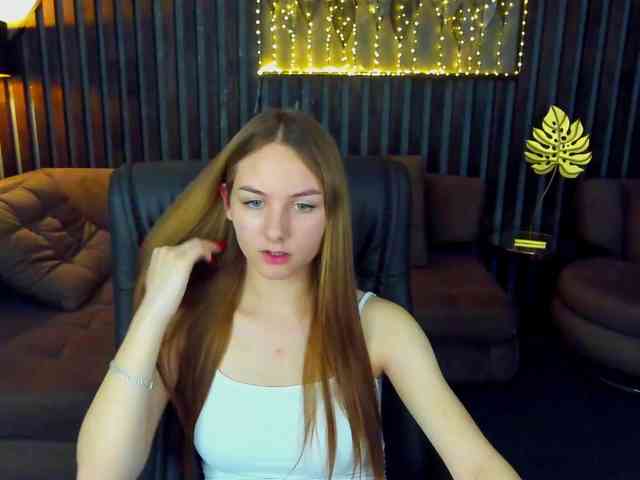 MilaAddam webcam